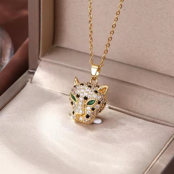 Titanium Steel Luxury Elegant Panther Pendant Necklace Set in Gold Tones - Picture 4 of 4